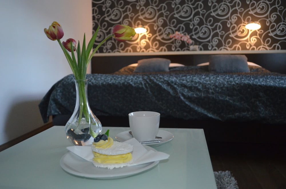HOTEL PEREGRIN 35/72