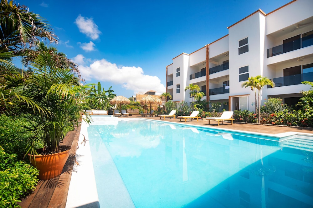 Naboo Resort & Dive Center - Adults Only 31/50