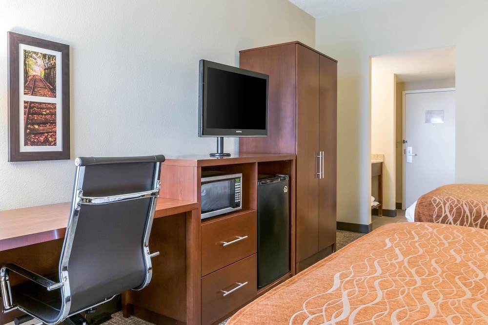 Comfort Inn Chambersburg North 17/62