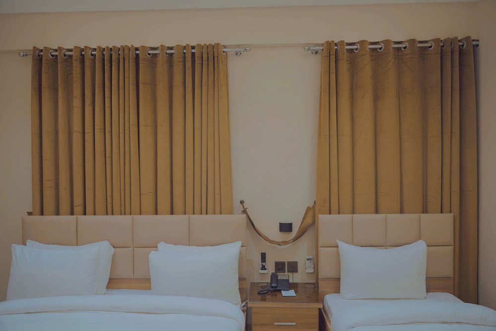 Hotel Pearl Inn 47/64