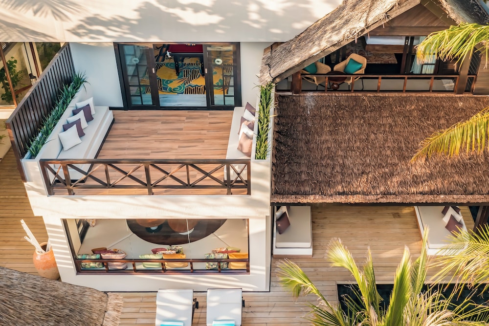 Ozen Reserve Bolifushi 13/136