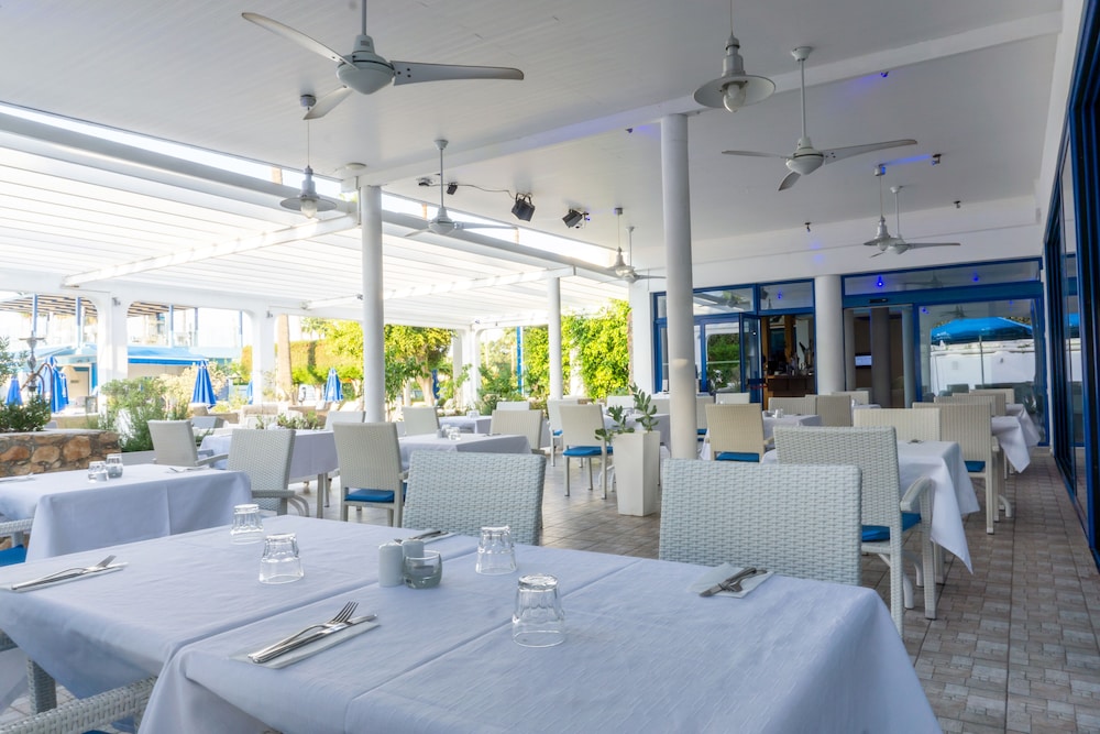 Anonymous Beach Hotel - Adults Only 56/72