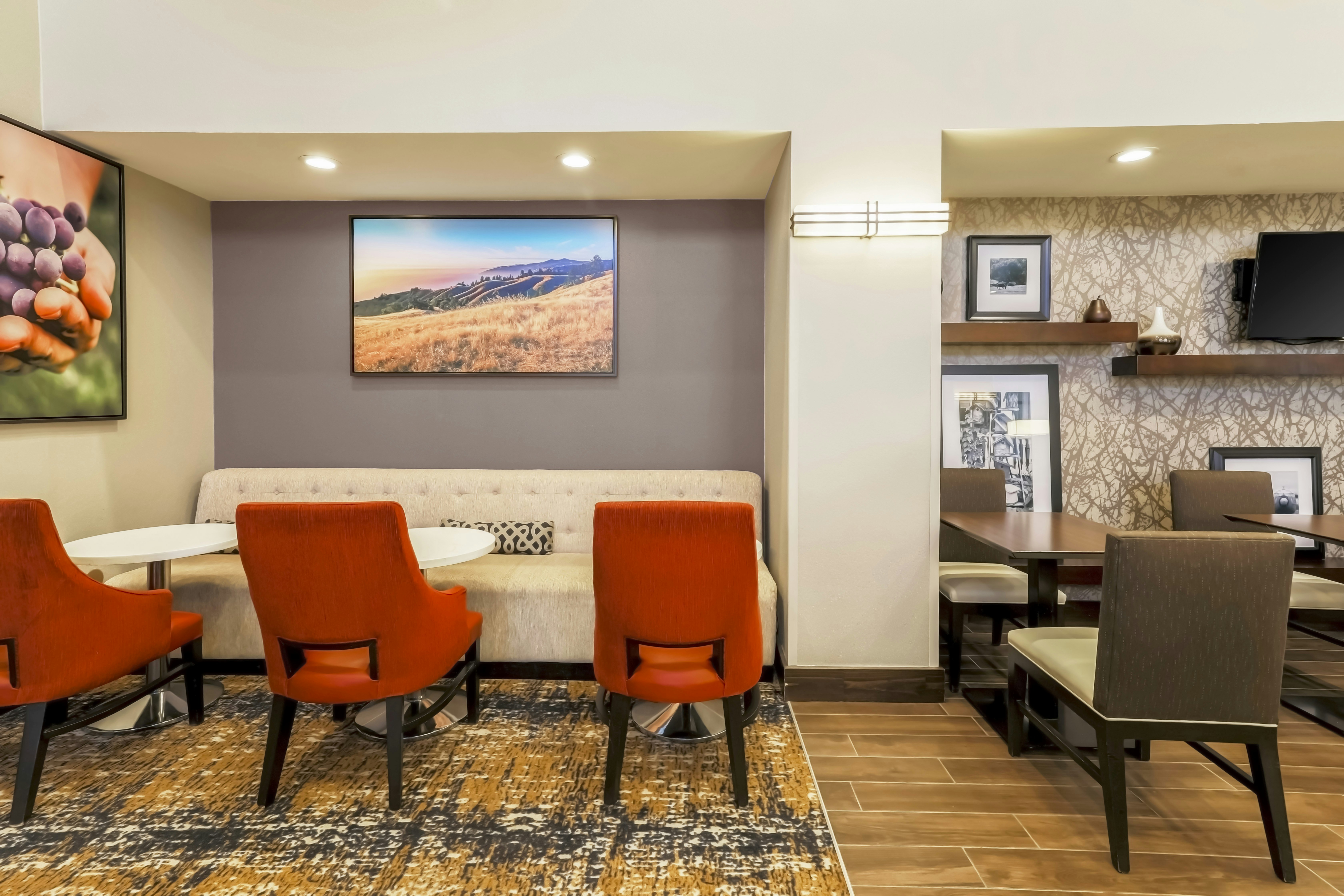 Hampton Inn & Suites Windsor - Sonoma Wine Country 33/40