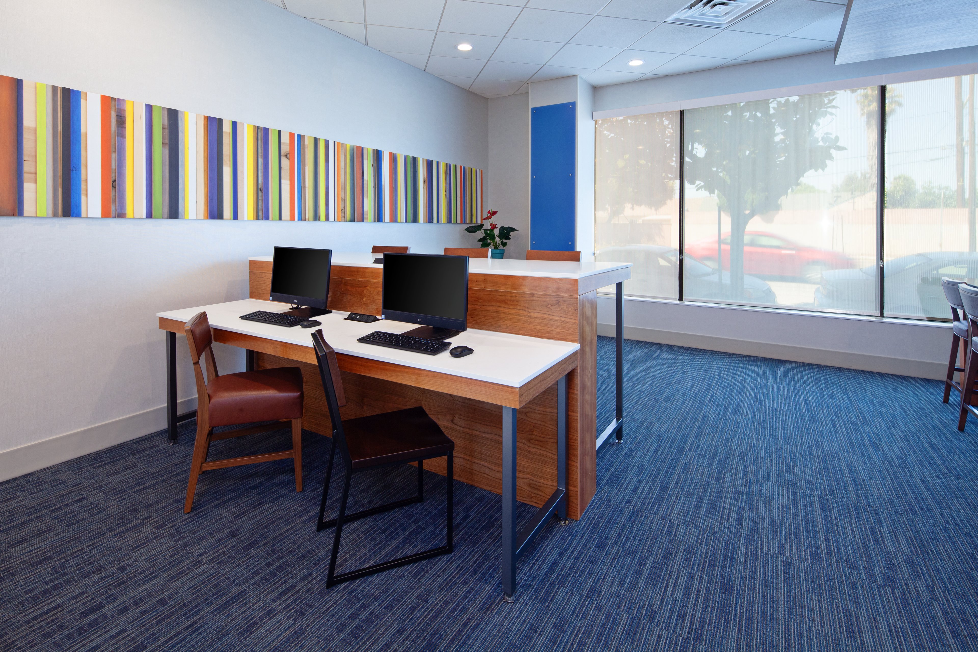 Holiday Inn Express Los Angeles Lax Airport 49/56