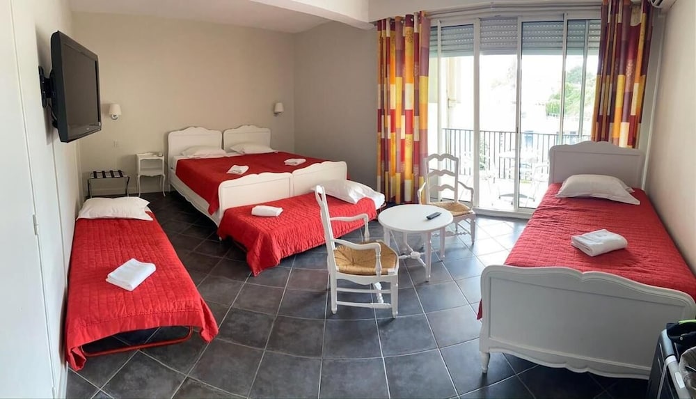 Le Grand Hotel 35/60