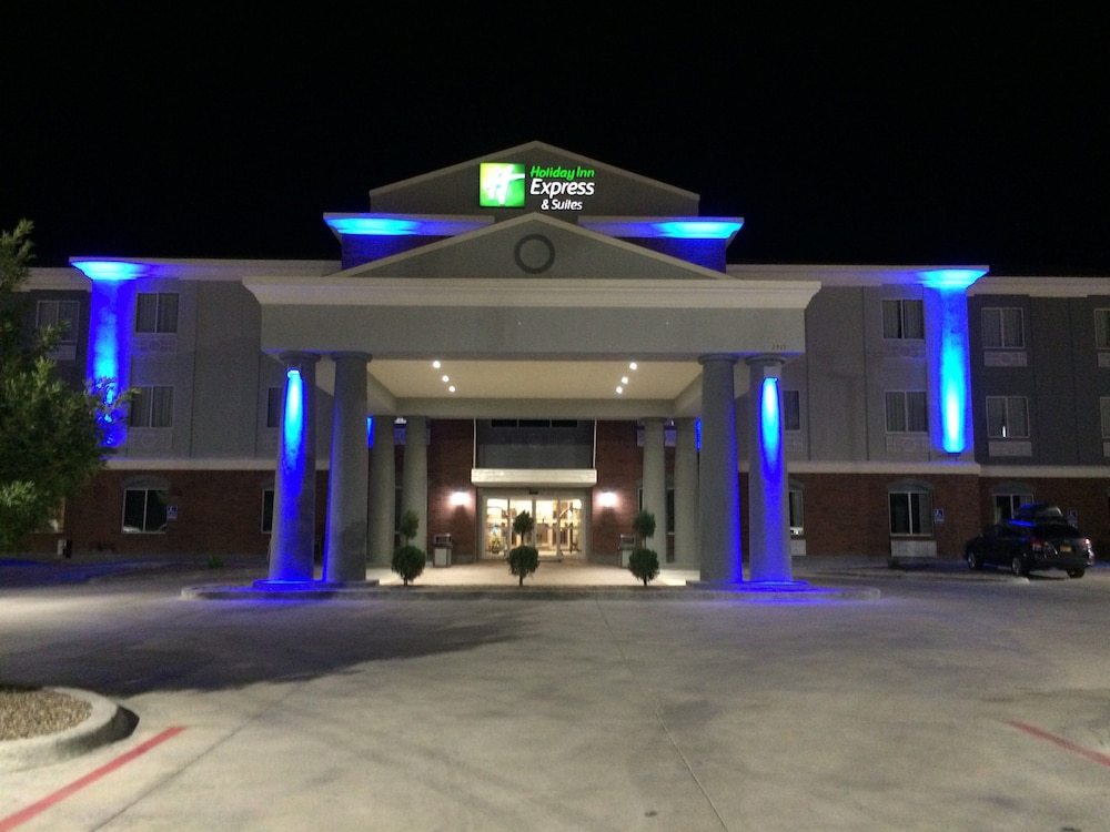 Holiday Inn Express Hotel And Suites Fort Stockton 46/47