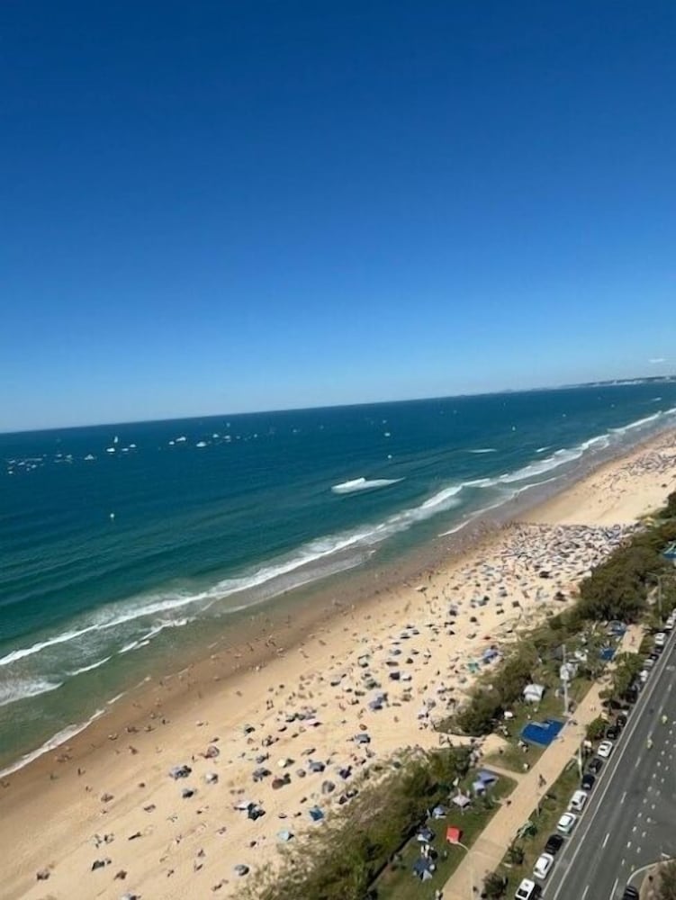 Hi Surf Beachfront Apartments 72/78