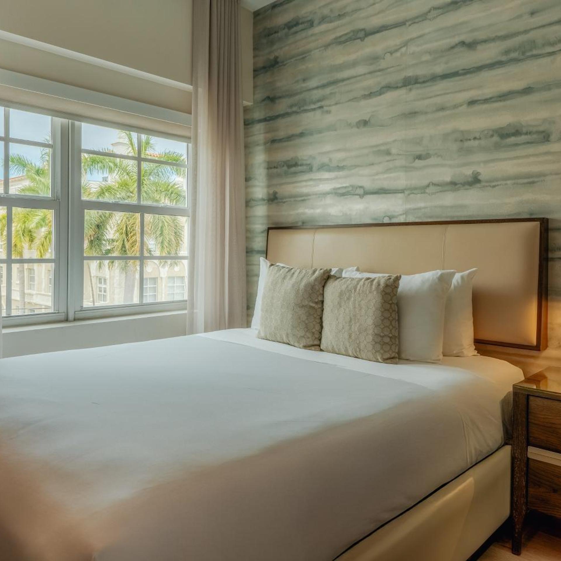 Premium, Single, 2 Queen Beds, Courtyard View