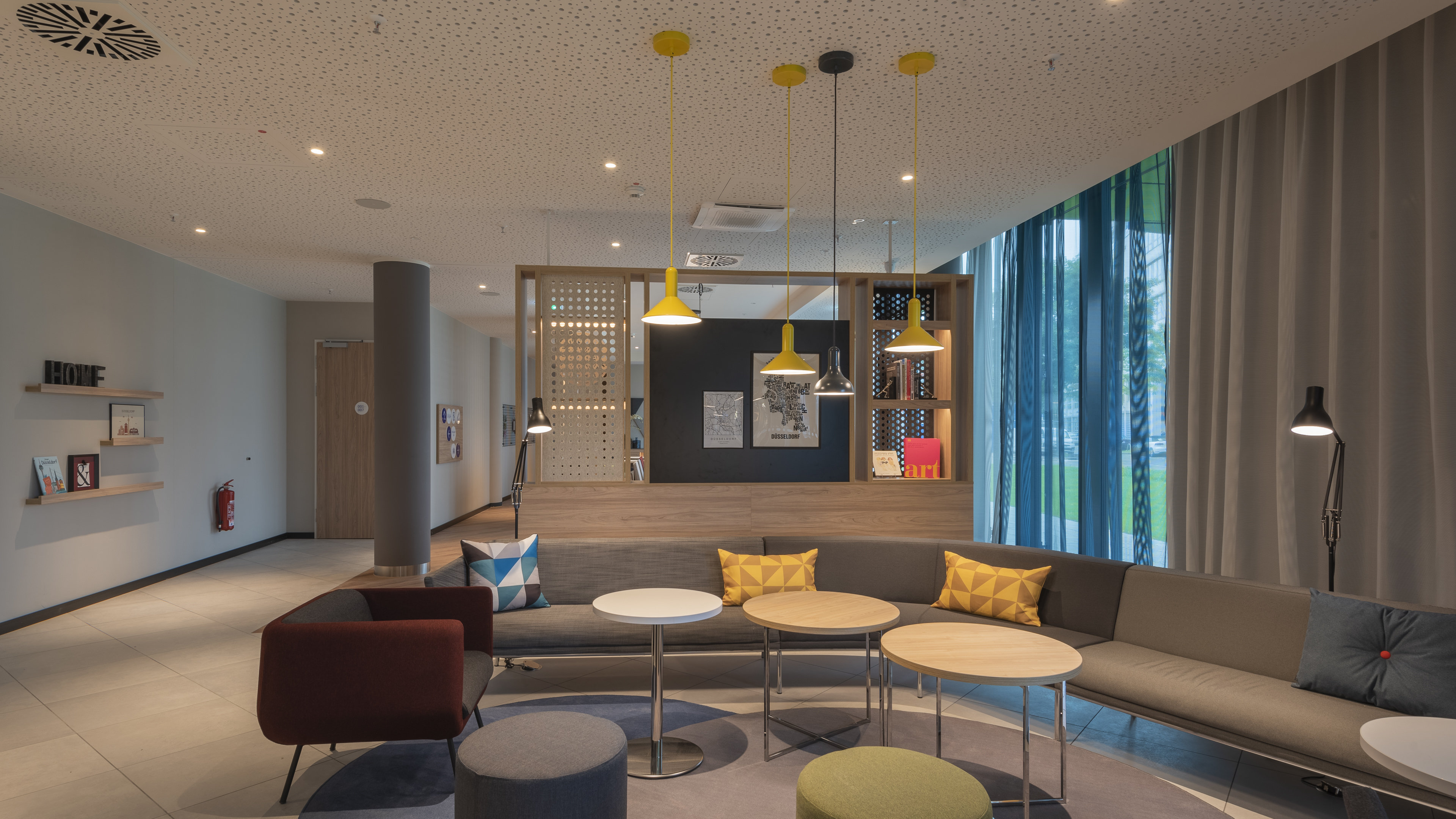 Holiday Inn Express Dusseldorf Hauptbahnhof 35/59