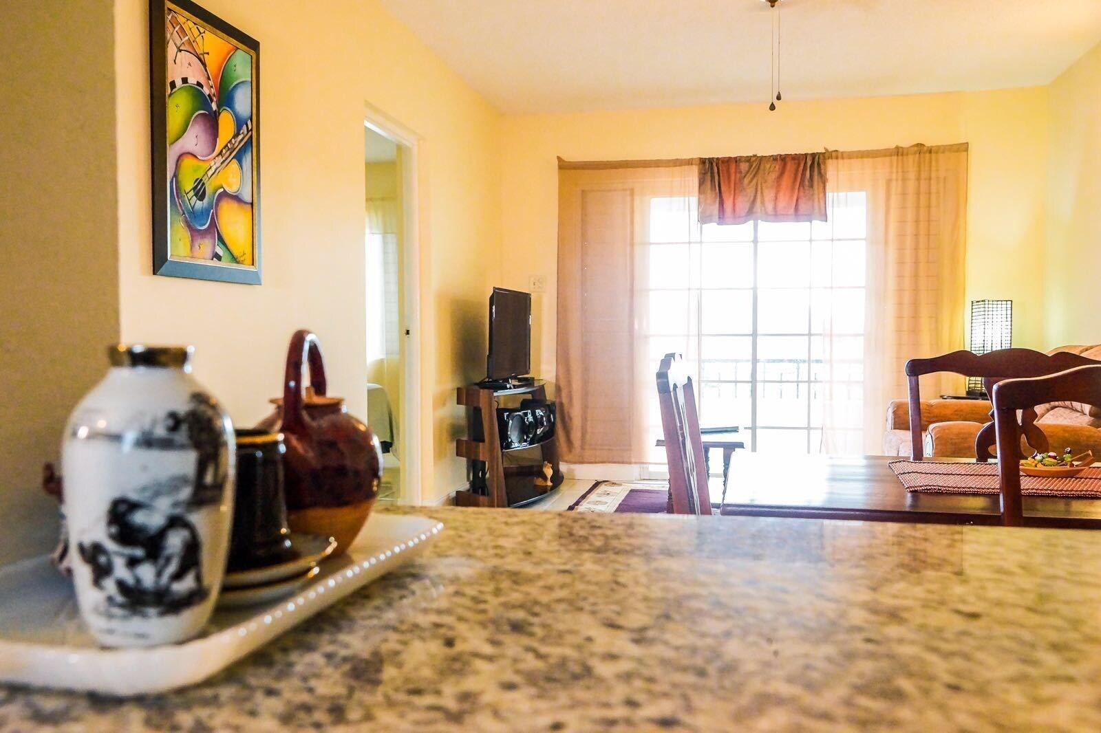 Kingston Guest Apt At Plantation Springs 7/12