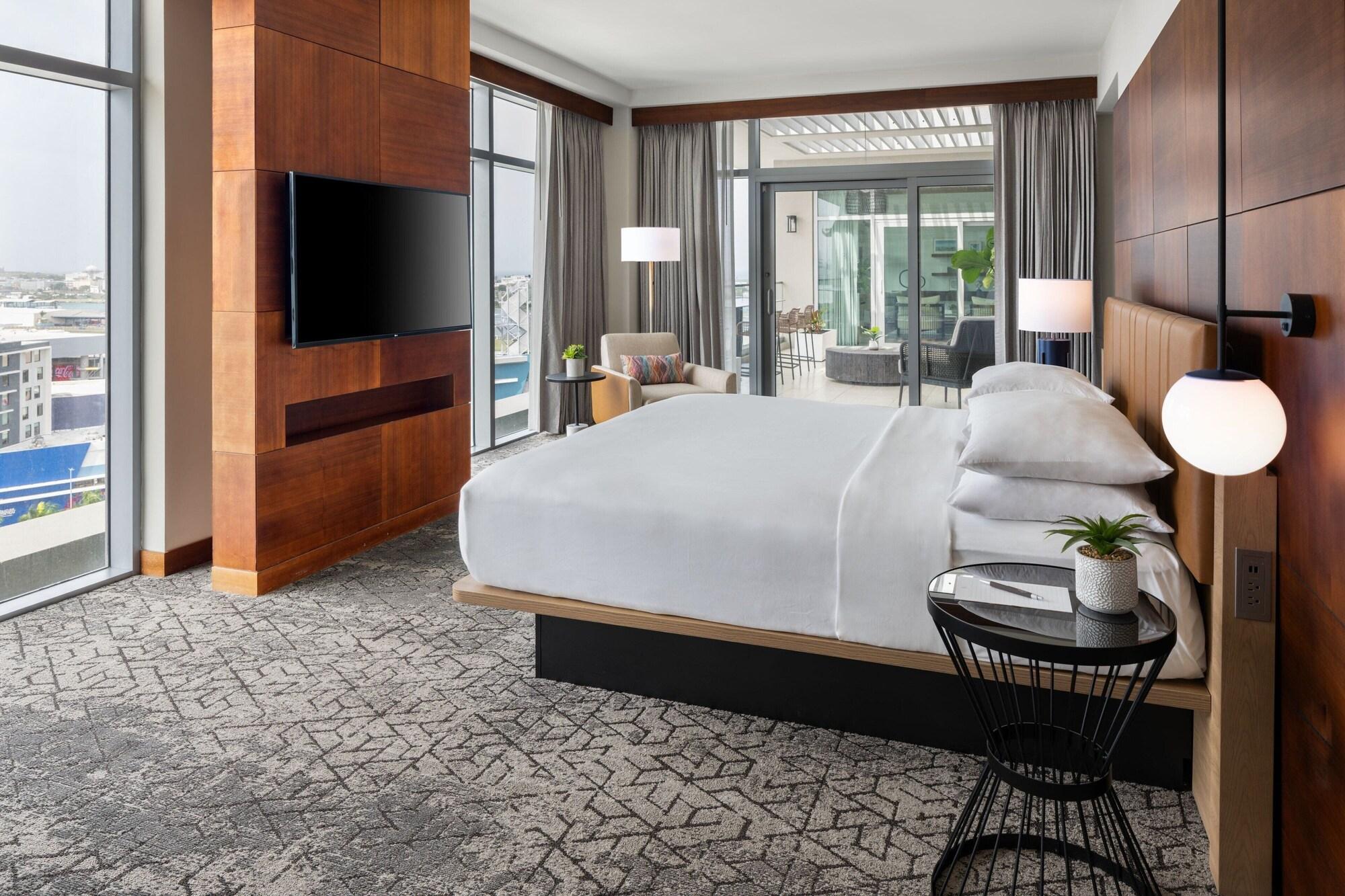 2 Bedrooms, Presidential, Suite, Bay View