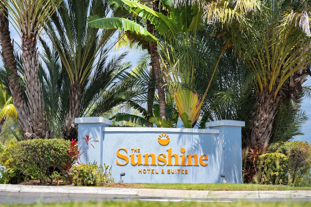 The Sunshine Hotel and Suites 10/48