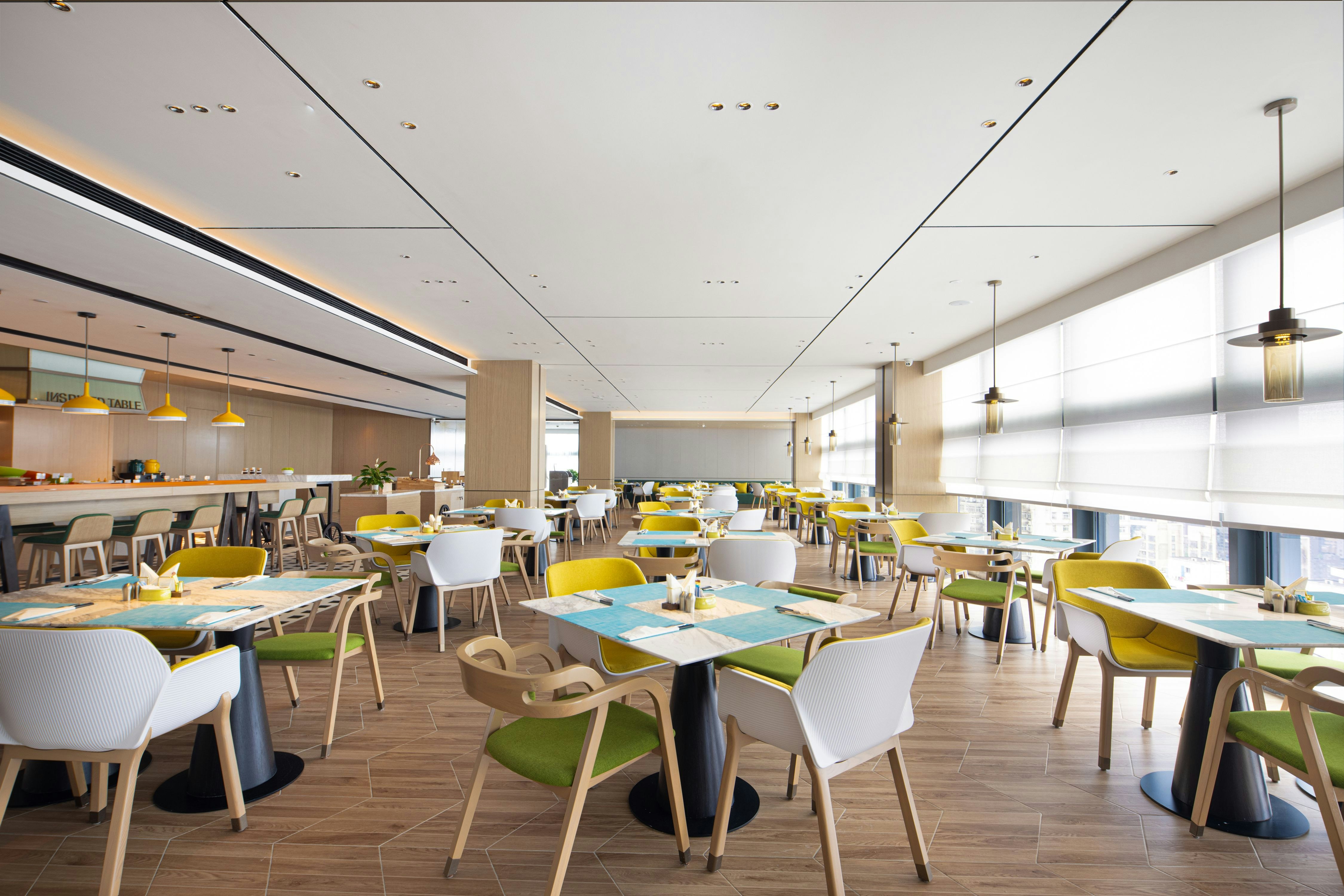 HOME2 SUITES BY HILTON WUHAN XUDONG 30/36