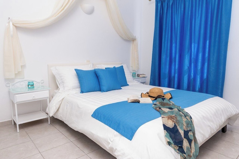 Breaq Santorini Hotel (Ex Margarita Hotel Santorini) 18/53
