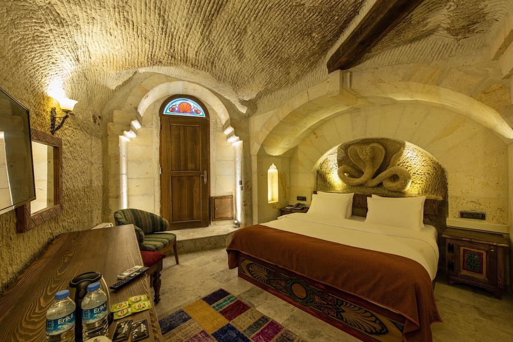 Foremanson Cave Hotel 10/50