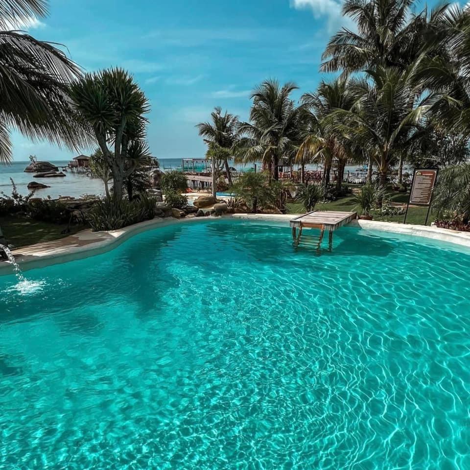 Rocks Beach Boutique Bungalows 68/80