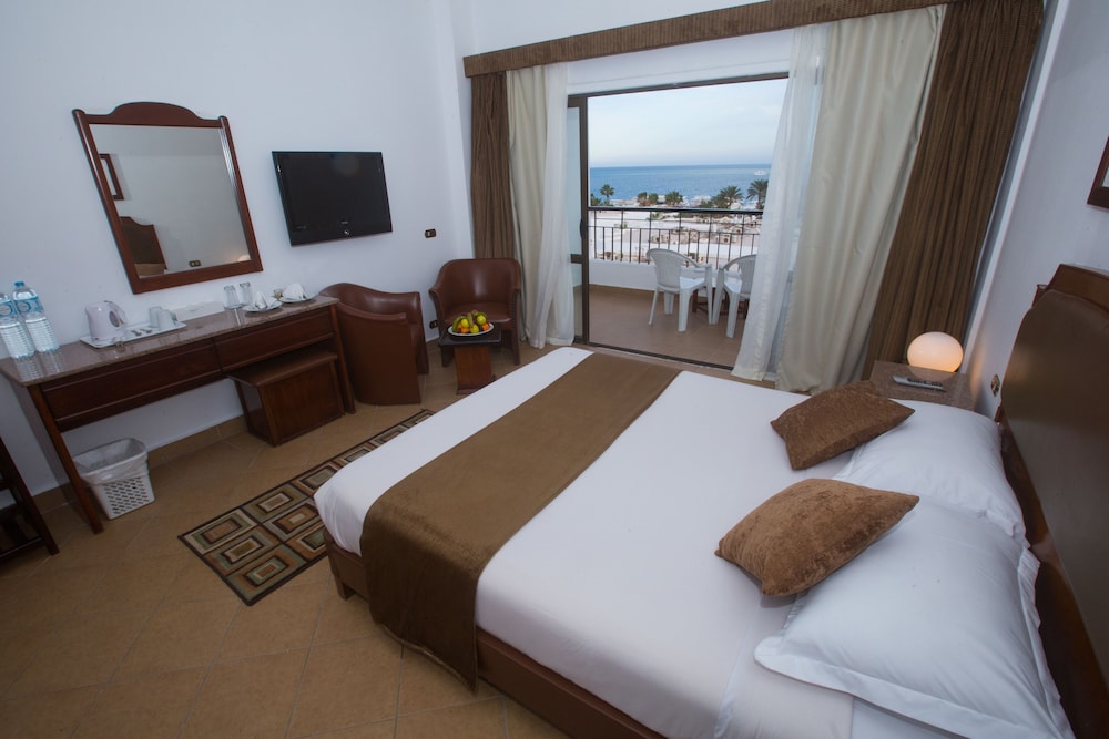 Marlin Inn Azur 11/50