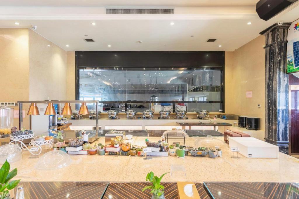 Vienna Hotel (Zhongshan Guzhen Lighting Expo Center) 13/60