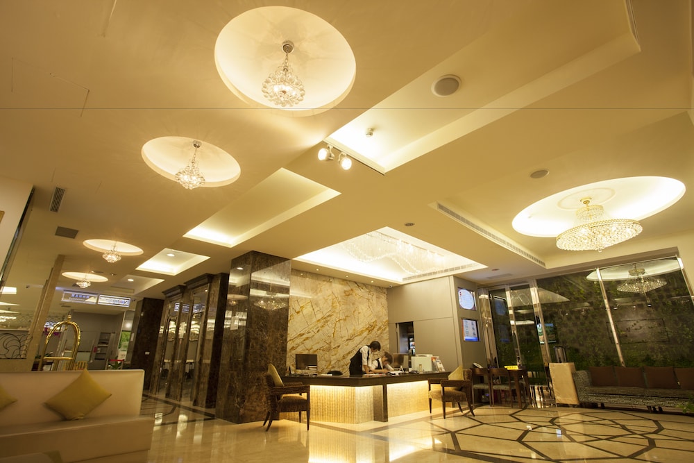 Lishiuan International Hotel 46/62