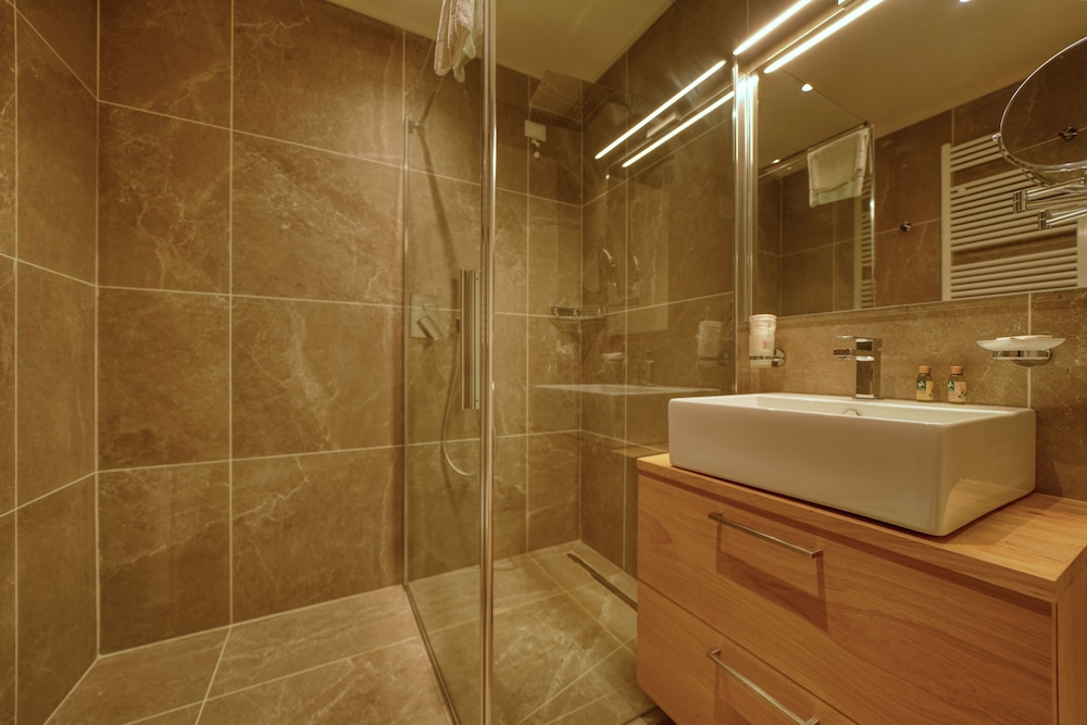 Hotel Palazzo Del Garda (ex Hotel Armony) 47/48