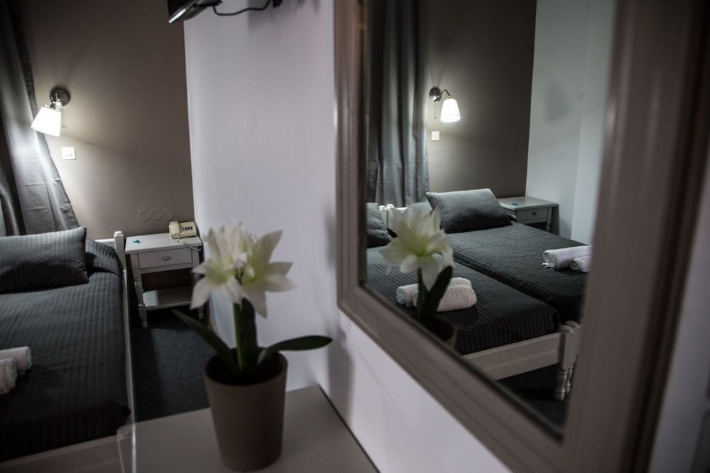 Olive Press Hotel 22/50