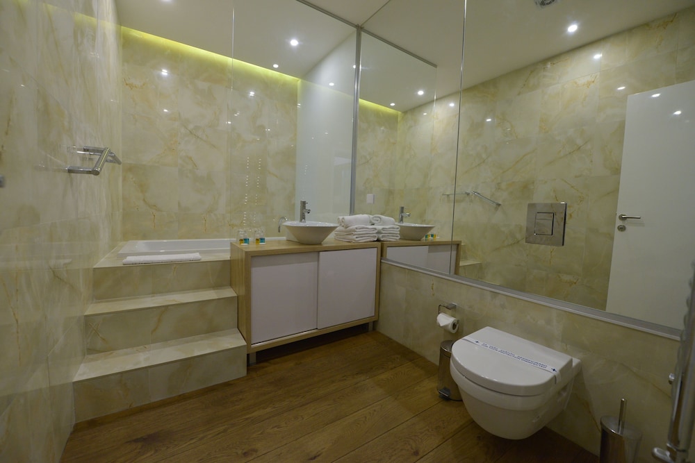 Boutique Rooms 49/50