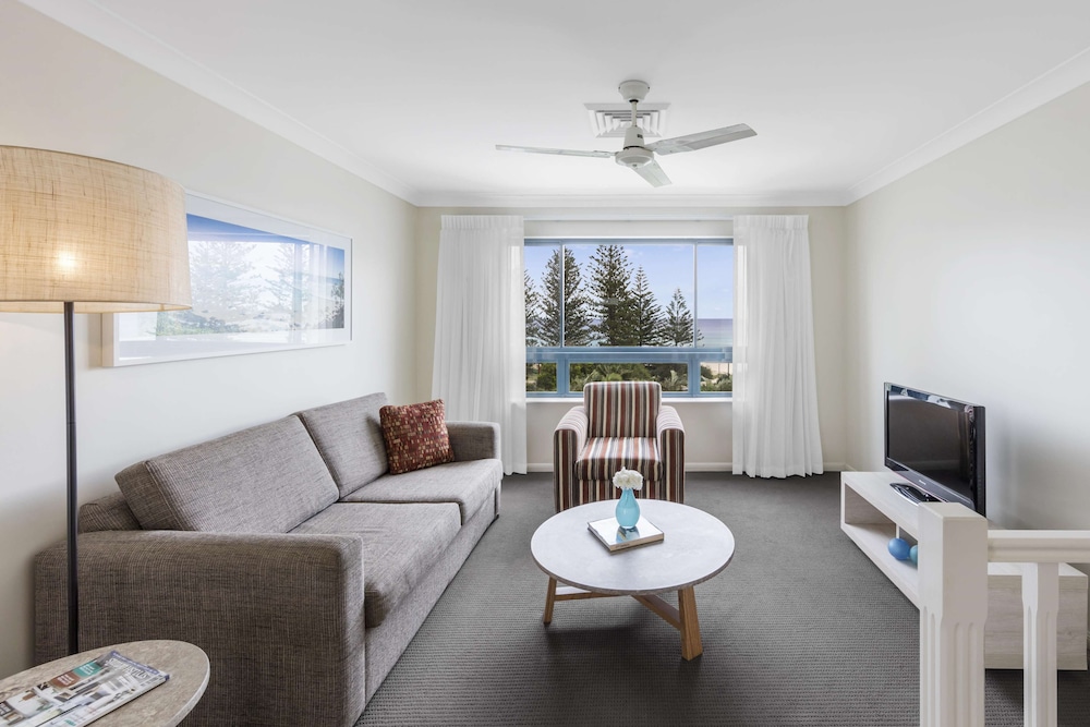 Oaks Gold Coast Calypso Plaza Suites 36/72
