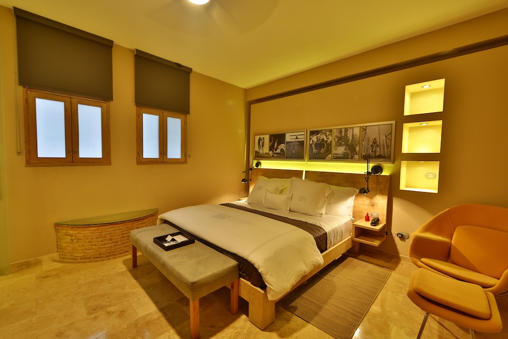 Billini Hotel 32/75