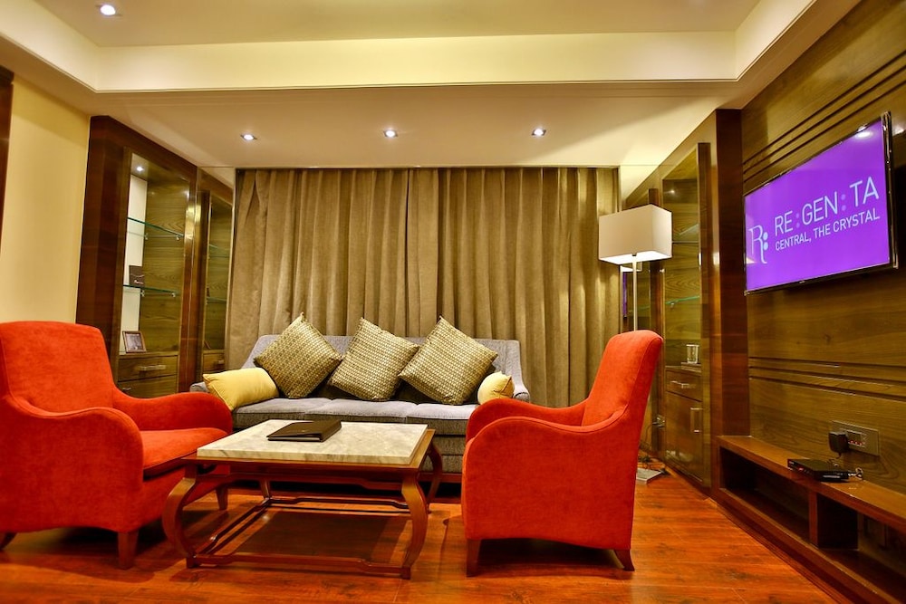 Regenta Central The Crystal 36/50