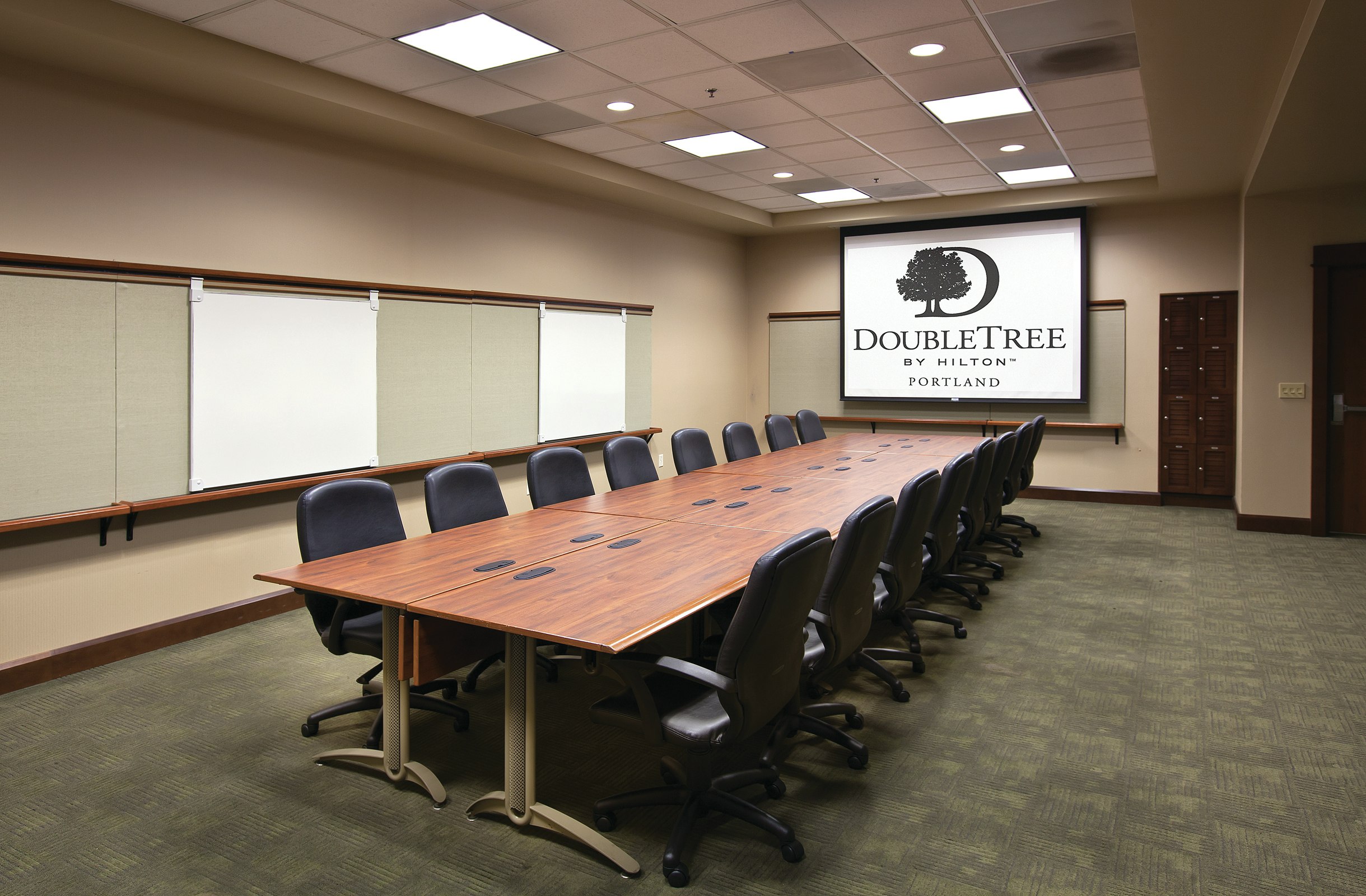 Doubletree By Hilton Hotel Portland 34/50