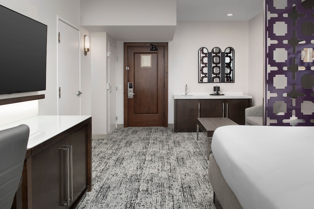 Courtyard By Marriott San Diego Downtown 11/45