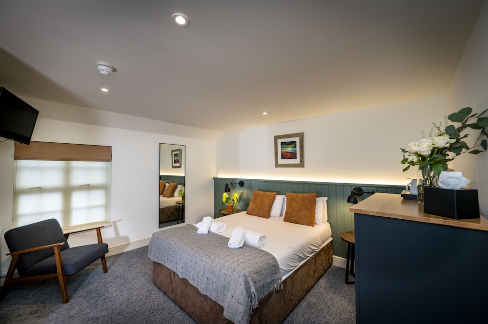 The Loch Ness Inn 13/45
