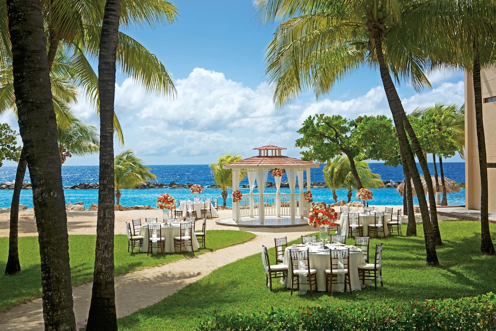 Sunscape Curacao Resort, Spa & Casino - All Inclusive 55/70