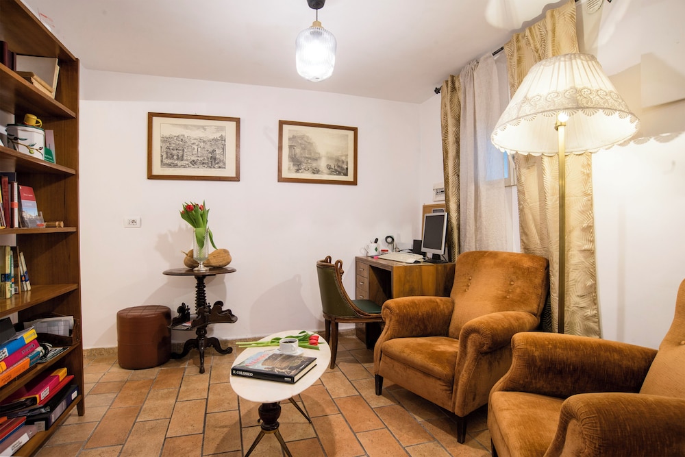 Colosseum Bed & Breakfast 52/62