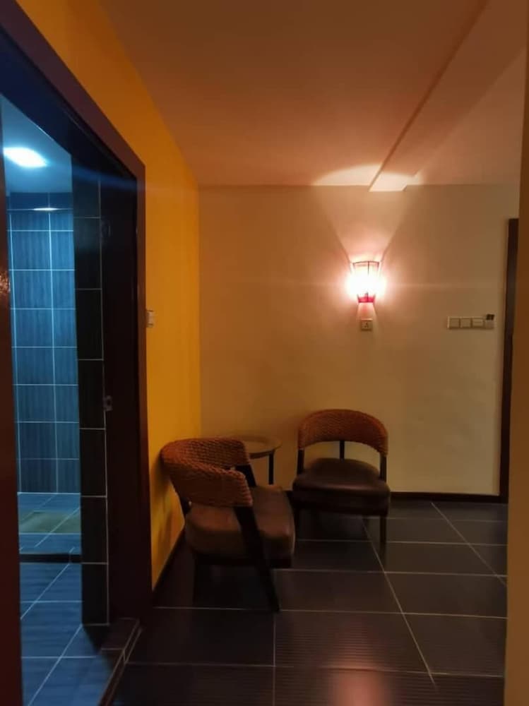 2 Inn 1 Boutique Hotel &amp; Spa 21/38
