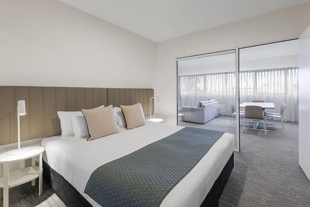 3 Bedrooms, Apartment, 3 King Beds