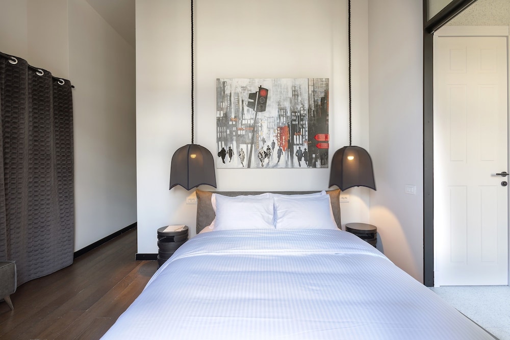 Noma Hotel 8/50