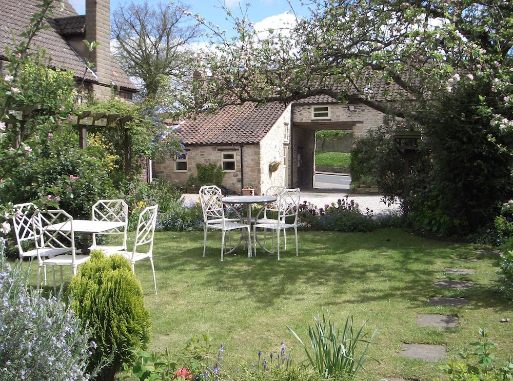 Bramwood Cottages 28/36