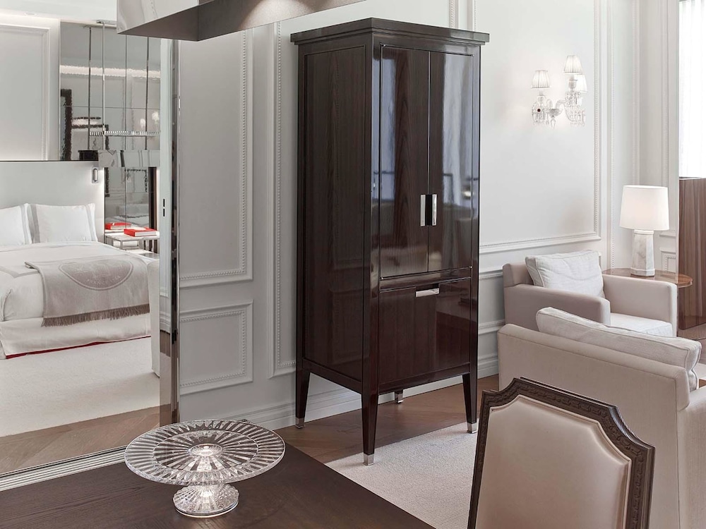 Baccarat Hotel And Residences New York 4/47