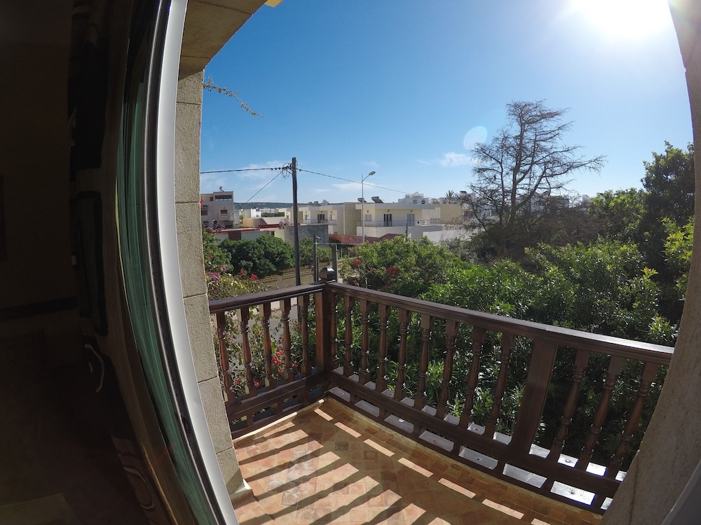 RIAD ZAHRA 28/32