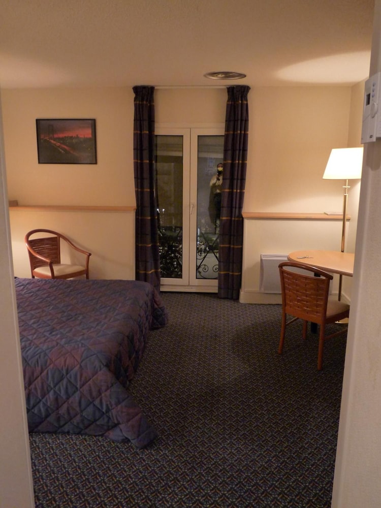 Hotel Le Bourbon 27/40