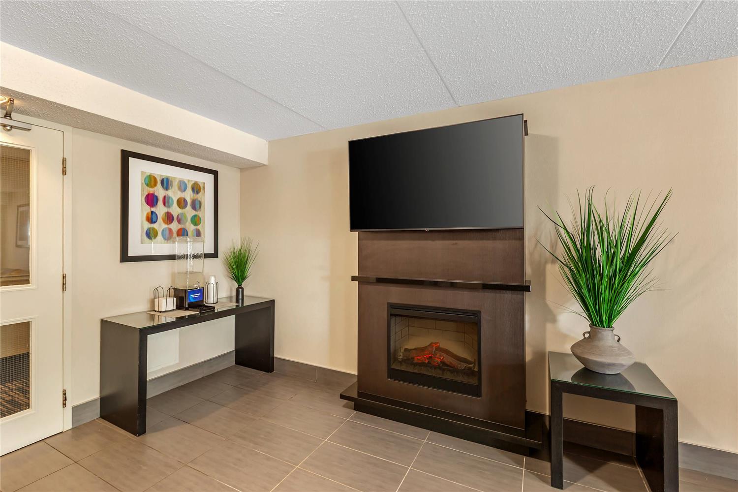 Comfort Inn Brantford 12/29
