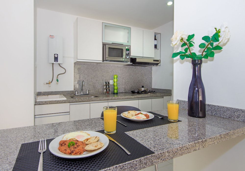 122 Plaza Apartahotel 42/56