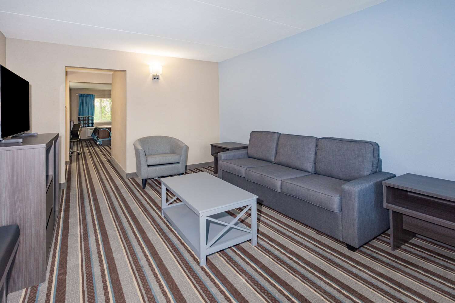 Super 8 by Wyndham Marysville/Port Huron Area 19/33