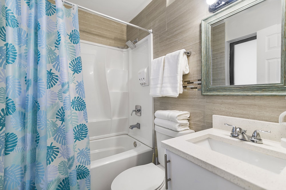 Alani Bay Deluxe Condos Fort Lauderdale 40/50
