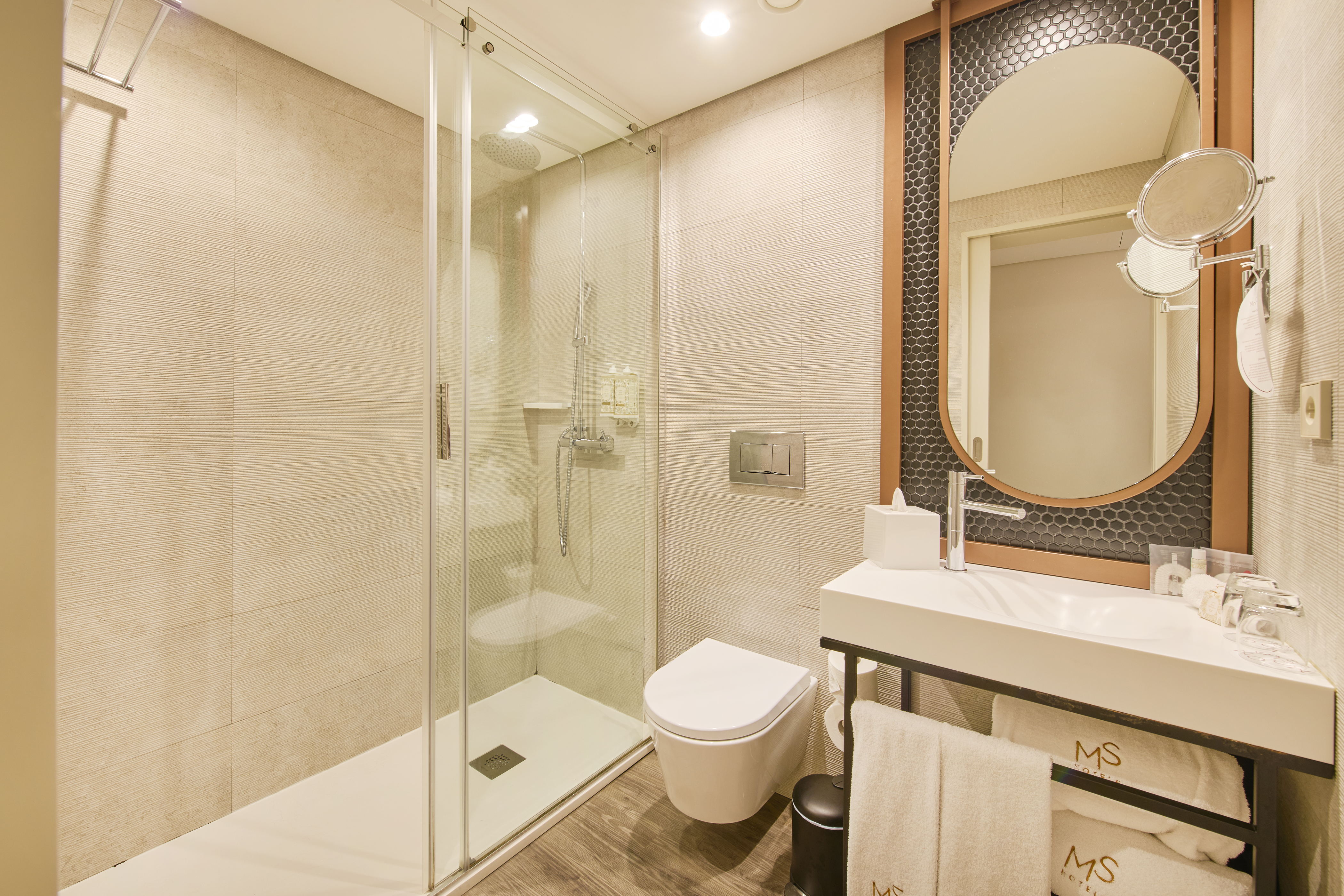 Inner, Double Bed، Hotel Moon And Sun Braga 4/4