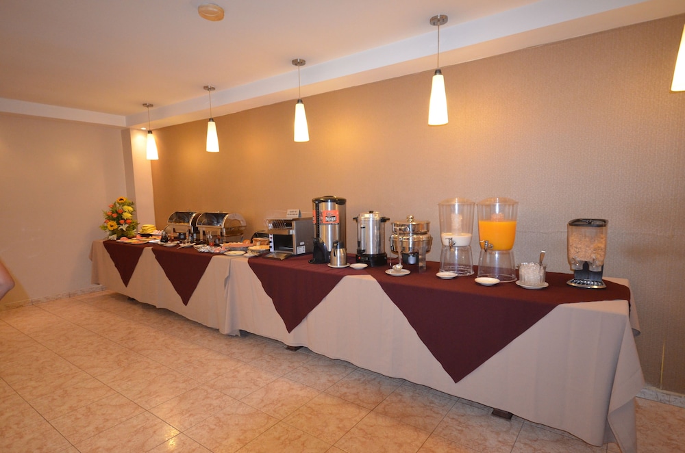 Coral Suites 50/54