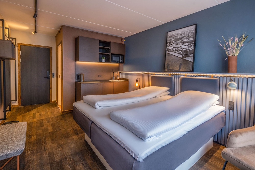 Pier 5 Hotel 22/64