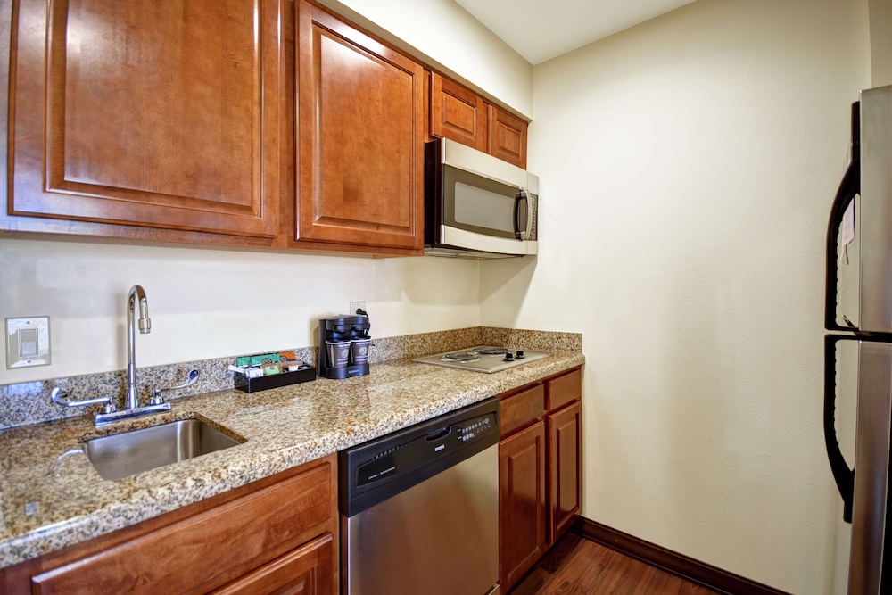 Homewood Suites by Hilton Charleston Airport 53/59