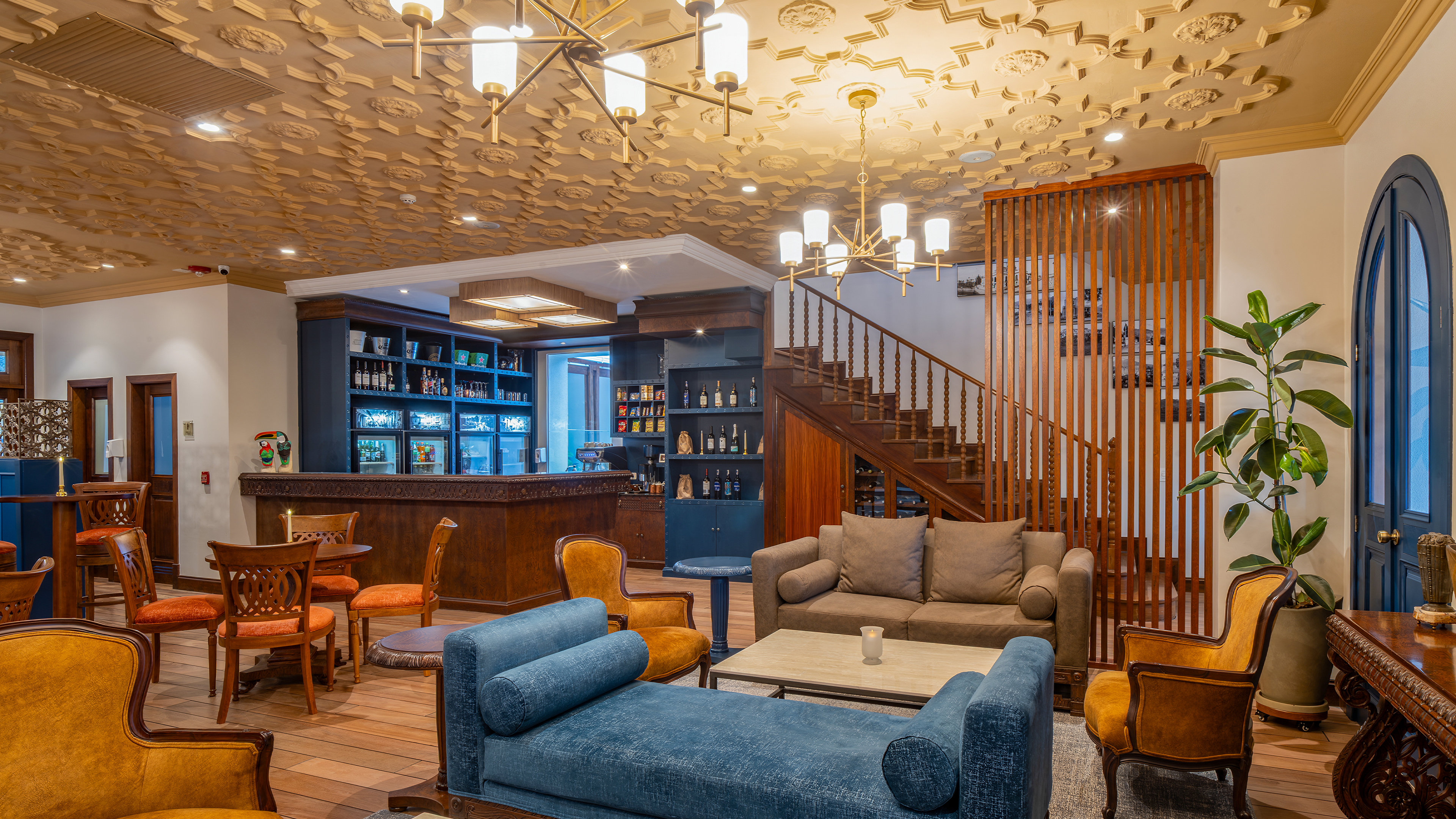 HOLIDAY INN EXPRESS QUITO 33/66